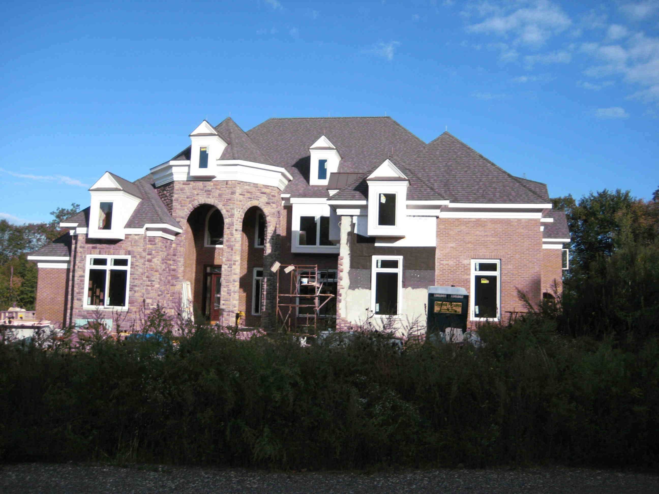 Building photograph for 112 CABBAGE LN
